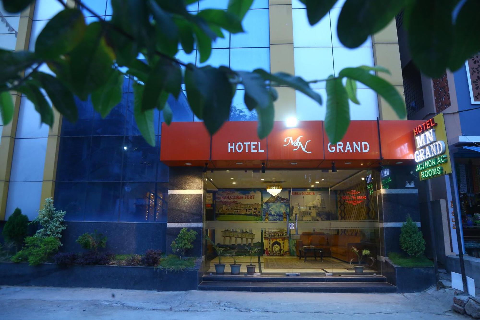 Hotel Mn Grand Shamshabad Airport Zone Hyderabad Eksteriør billede