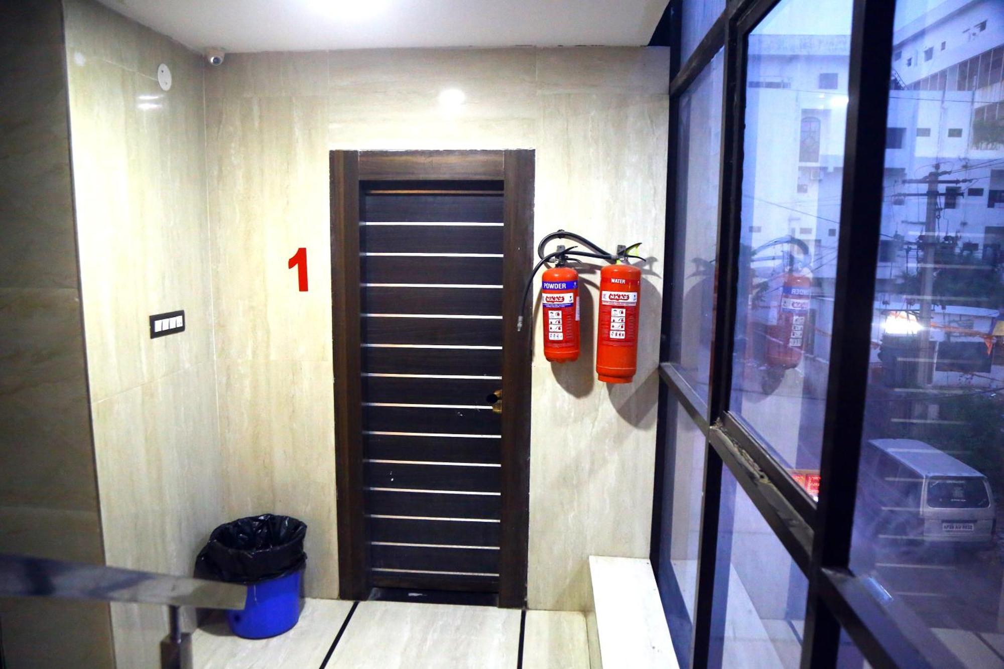 Hotel Mn Grand Shamshabad Airport Zone Hyderabad Eksteriør billede